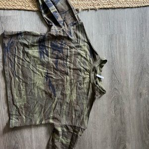 Z supply army sweater with slits in the shoulder